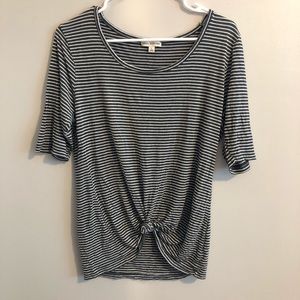 💓Stripped gray&white tee 💓